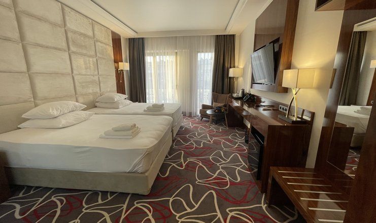 Отель "Grand Hotel Sukhum" / "Гранд Отель Сухум"