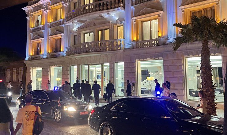 Отель "Grand Hotel Sukhum" / "Гранд Отель Сухум"