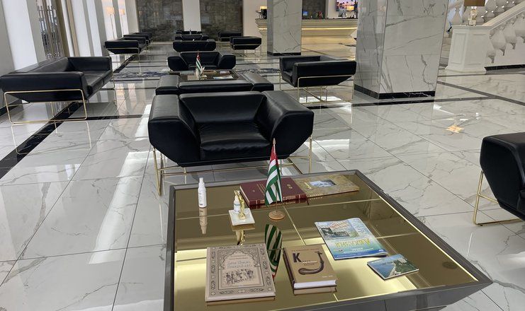 Отель "Grand Hotel Sukhum" / "Гранд Отель Сухум"