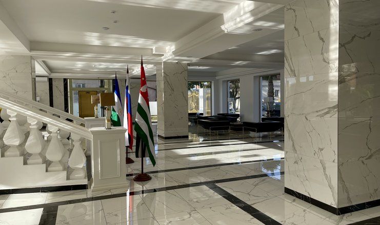 Отель "Grand Hotel Sukhum" / "Гранд Отель Сухум"