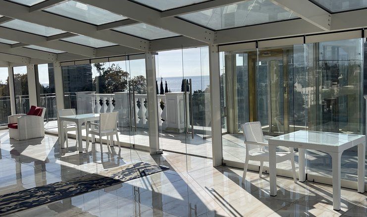 Отель "Grand Hotel Sukhum" / "Гранд Отель Сухум"