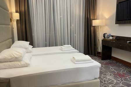 Улучшенный 2-местный (с большим балконом) /вид на бассейн