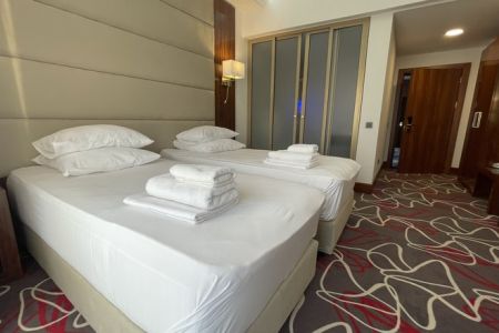 Улучшенный 2-местный (с большим балконом) /вид на бассейн